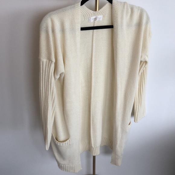 Korean brand Knitted Cardigan in Cream - Picture 2 of 6